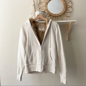 ✨Abercrombie & Fitch Super Soft & Cozy White Hoodie w/Faux Fur Lining Medium